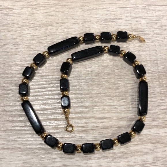 Trifari Black & Gold Bead Necklace. Vintage - Picture 15 of 16